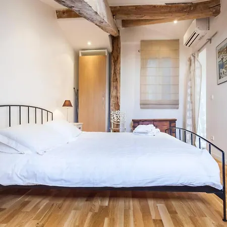 Nice 1 Bedroom Terrace, Best Location Nice